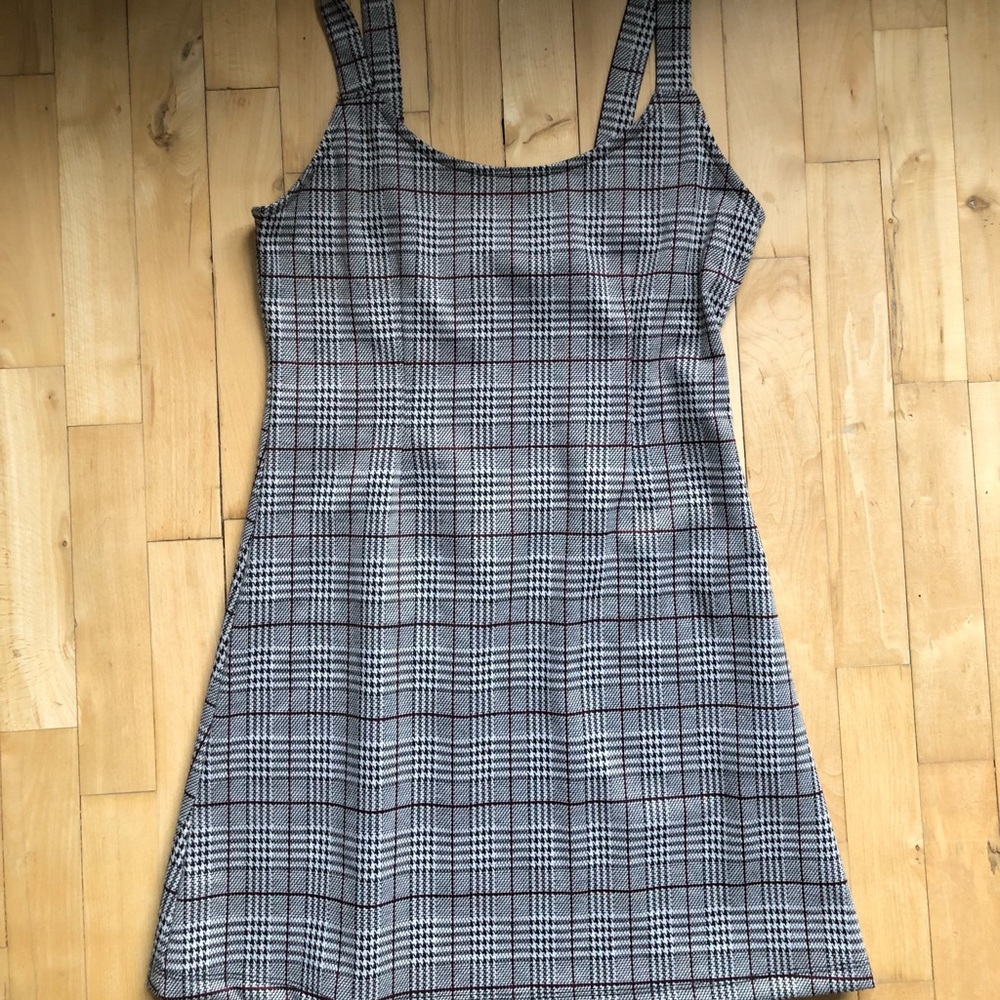 Forever21 gray, black and white flannel dress